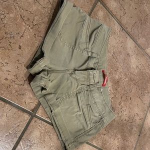 Union Bay khaki colored short in-seam shorts.